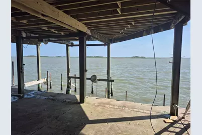 1823 Port O Call Street, Tiki Island, TX 77554 - Photo 8