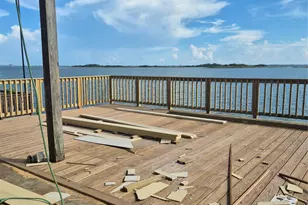 1823 Port O' Call St, Tiki Island, TX 77554 - Photo 6