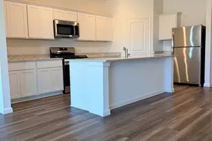 3301 Nautical Mile Dr, Dickinson, TX 77539 - Photo 2