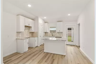 4558 Pinehurst Trace Drive, Pinehurst, TX 77362 - Photo 12