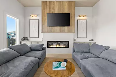 950 Sue Drive, Crystal Beach, TX 77650 - Photo 14