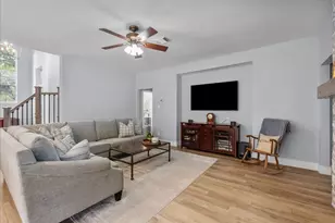 2026 Pembroke Bay Dr, League City, TX 77573 - Photo 12