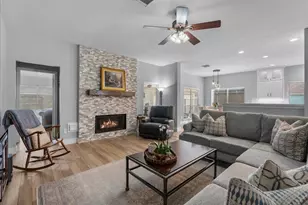 2026 Pembroke Bay Dr, League City, TX 77573 - Photo 8