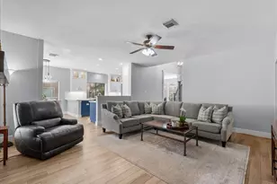 2026 Pembroke Bay Dr, League City, TX 77573 - Photo 10