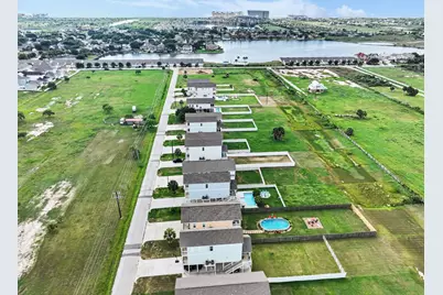 2431 103rd Street, Galveston, TX 77554 - Photo 38