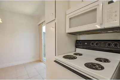 8810 Ilona Lane #2, Houston, TX 77025 - Photo 14