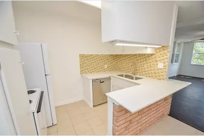 8810 Ilona Lane #2, Houston, TX 77025 - Photo 10