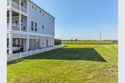 11386 Starfish, Galveston, TX 77554 - Photo 8