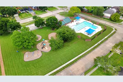 2810 Huntington Way, Pearland, TX 77584 - Photo 10