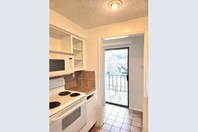 10154 Waterstone Drive, Houston, TX 77042 - Photo 8