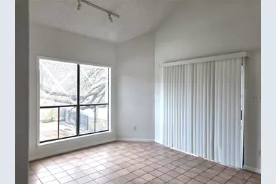 10154 Waterstone Drive, Houston, TX 77042 - Photo 4