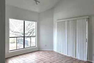 10154 Waterstone Dr, Houston, TX 77042 - Photo 4