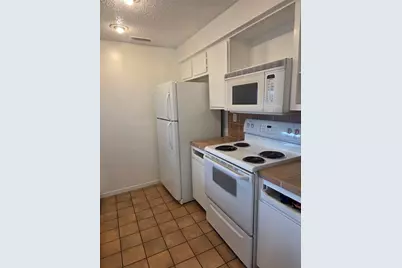 10154 Waterstone Drive, Houston, TX 77042 - Photo 10