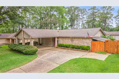 412 Burning Tree Drive, Huntsville, TX 77340 - Photo 2