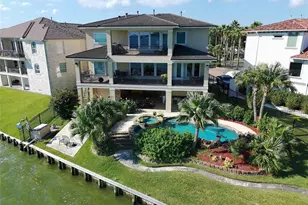 2242 Marina Way, League City, TX 77565 - Photo 2