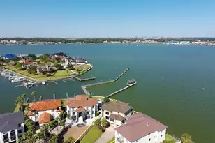 2242 Marina Way, League City, TX 77565 - Photo 2
