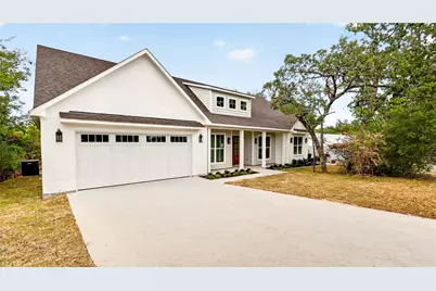 212 Greenway Drive, Bryan, TX 77801 - Photo 2