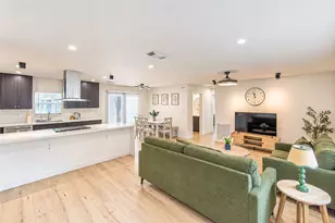 5326 De Lange Ln, Houston, TX 77092 - Photo 4