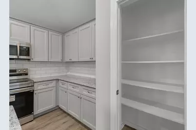 18737 Loom Drive, Conroe, TX 77306 - Photo 8