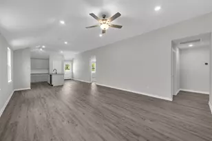 18737 Loom dr, Conroe, TX 77306 - Photo 12