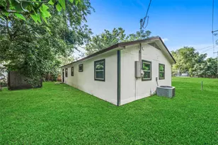 725 Lafayette St, Hempstead, TX 77445 - Photo 4