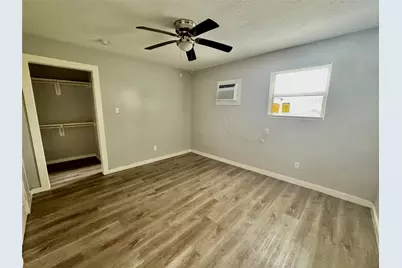 6705 Fairway Drive #26, Houston, TX 77087 - Photo 4