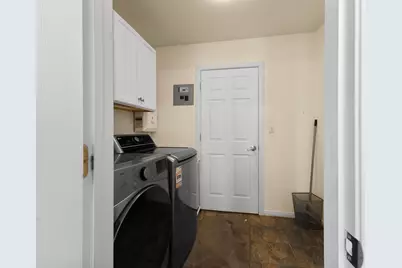 3902 3rd Street, Galveston, TX 77554 - Photo 16