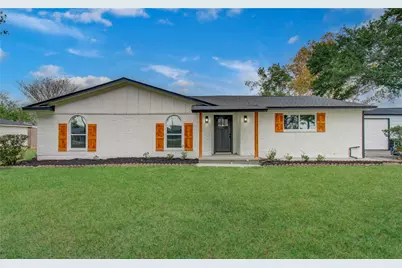 12011 Cherry Point Drive, Mont Belvieu, TX 77535 - Photo 2