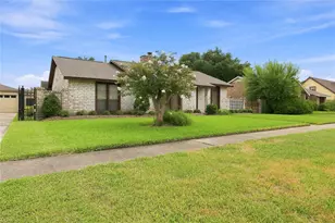 10126 Sagegreen Dr, Houston, TX 77089 - Photo 2