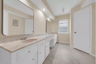 2109 Nantucket Drive, Houston, TX 77057 - Photo 22