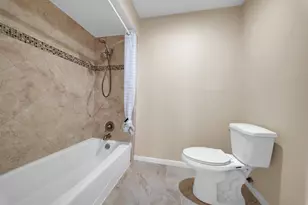 2109 Nantucket Dr, Houston, TX 77057 - Photo 24