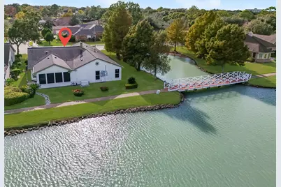 2919 N Peach Hollow Circle, Pearland, TX 77584 - Photo 2