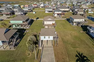 960 Crane Ln, Port Bolivar, TX 77650 - Photo 24