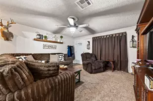 206 S Mattson St, West Columbia, TX 77486 - Photo 18