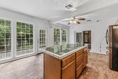 218 Westridge Drive, Huntsville, TX 77340 - Photo 18
