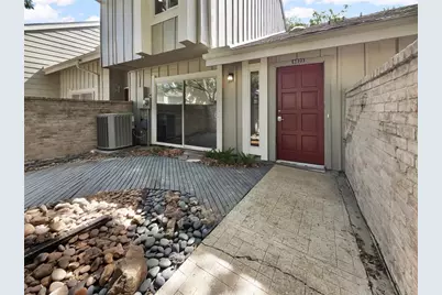 6823 Greenway Chase Street, Houston, TX 77072 - Photo 14