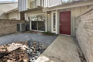 6823 Greenway Chase St, Houston, TX 77072 - Photo 14