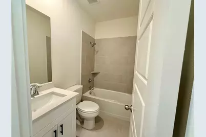 3210 Emerald Hills Dr, Angleton, TX 77515 - Photo 18