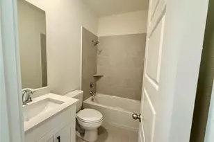 3210 Emerald Hills Dr, Angleton, TX 77515 - Photo 18