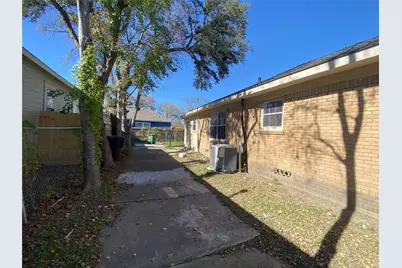 1310 Gustav Street, Houston, TX 77023 - Photo 6