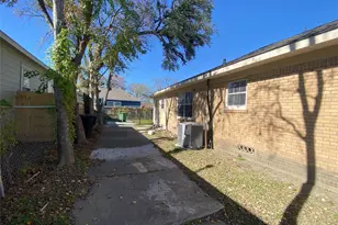 1310 Gustav St, Houston, TX 77023 - Photo 6