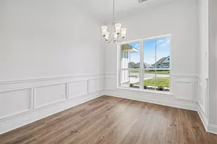 8 Keystone Ct, Angleton, TX 77515 - Photo 1