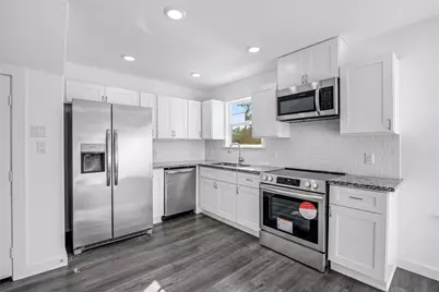 5719 Polly A/B Street, Houston, TX 77016 - Photo 4