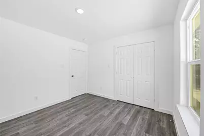 5719 Polly A/B Street, Houston, TX 77016 - Photo 14