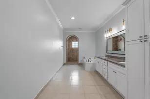 202 Debbie Ln, San Leon, TX 77539 - Photo 12