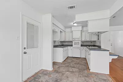 5502 Wickwillow Lane, Alvin, TX 77511 - Photo 16
