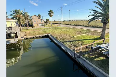 16718 Montego Way, Jamaica Beach, TX 77554 - Photo 2