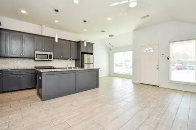 6747 England Street #A, Houston, TX 77021 - Photo 6
