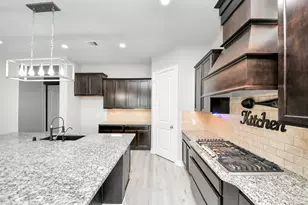 4914 Thunder Creek Ln, Sugar Land, TX 77479 - Photo 6