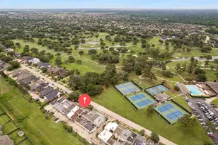 2454 Country Club Dr, Pearland, TX 77581 - Photo 32